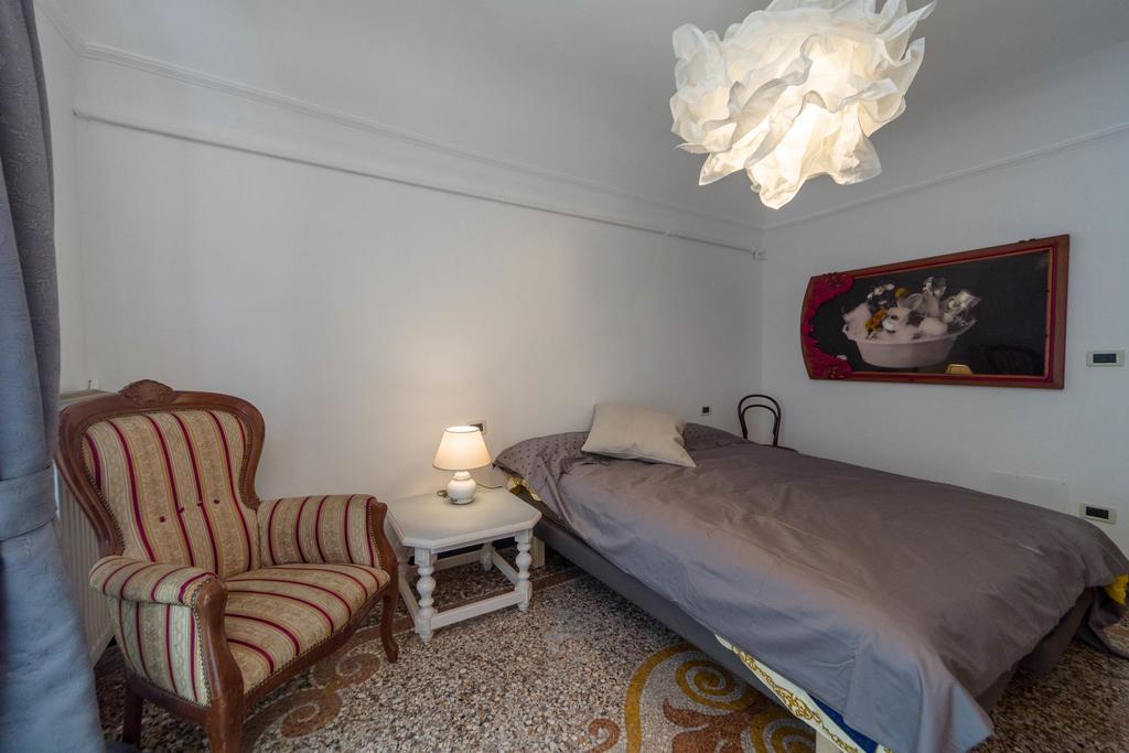 Apartment Piazza Delle Oche Genua