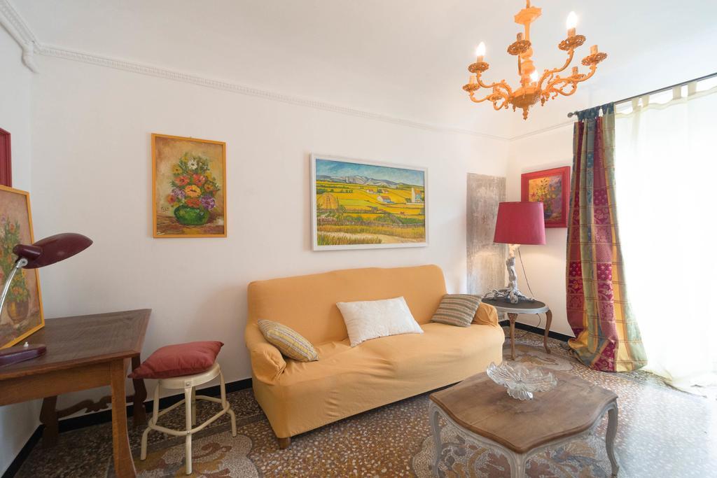 Piazza Delle Oche Apartment *